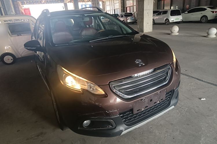 Used Peugeot 2008 2014 1.6L Automatic Fashion Edition Front Right 45 Deg