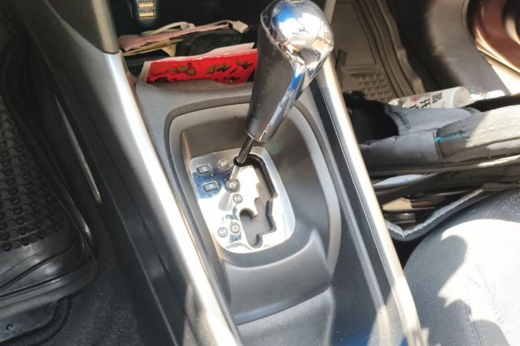 Used Peugeot 2008 2014 1.6L Automatic Fashion Edition Gear Lever