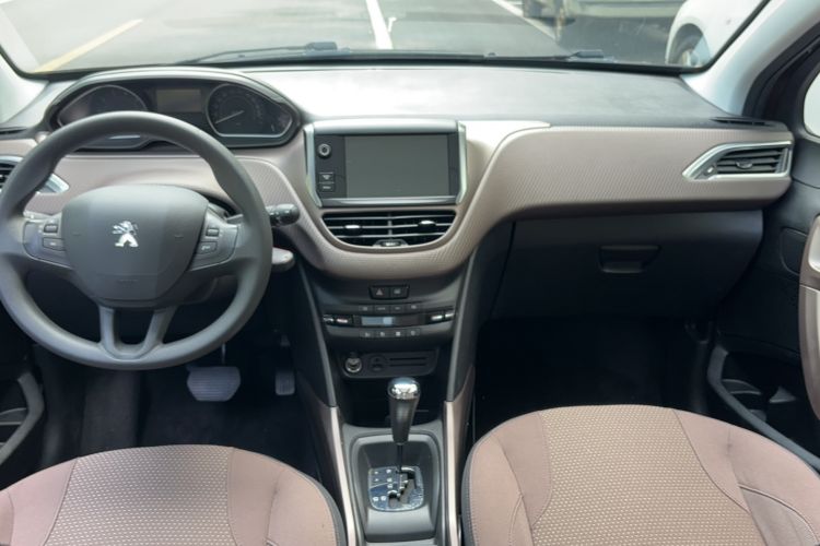 Used Peugeot 2008 2014 1.6L Automatic Fashion Edition Gear Lever