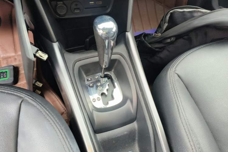 Used Peugeot 2008 2014 1.6L Automatic Excellence Edition Gear Lever