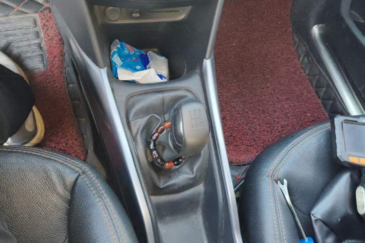 Used Peugeot 2008 2014 1.6L Manual Fashion Edition Gear Lever