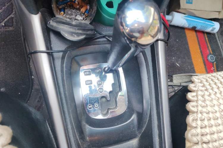 Used Peugeot 2008 2014 1.6L Automatic Fashion Edition Gear Lever