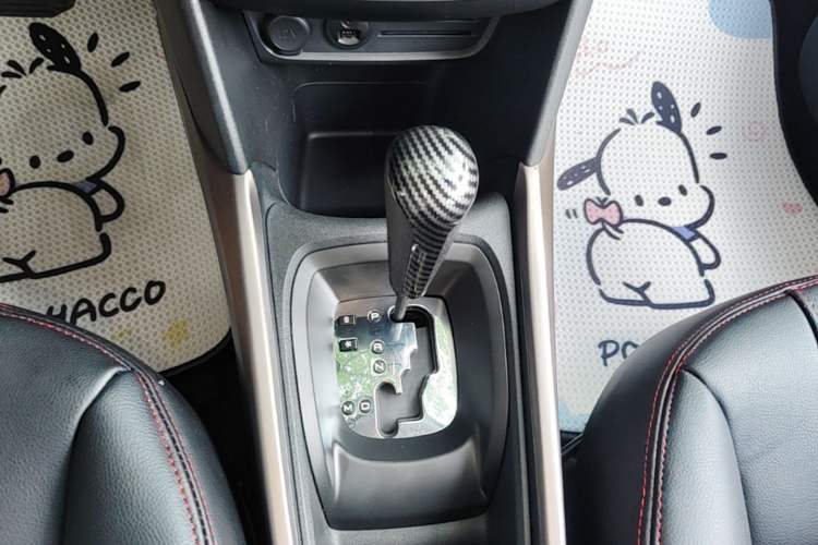 Used Peugeot 2008 2014 1.6L Automatic Fashion Edition Gear Lever