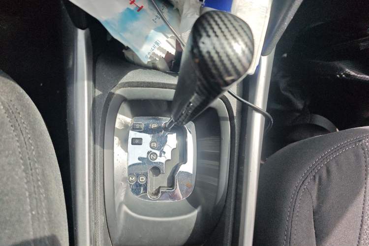 Used Peugeot 2008 2014 1.6L Automatic Fashion Edition Gear Lever