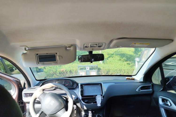 Used Peugeot 2008 2014 1.6L Manual Trend Edition Headliner