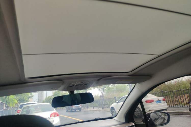 Used Peugeot 2008 2014 1.6L Automatic Fashion Edition Headliner