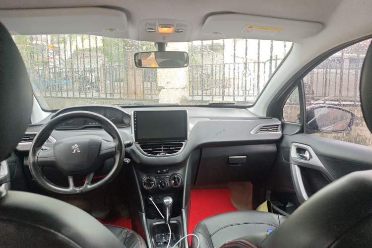 Used Peugeot 2008 2014 1.6L Automatic Trend Edition Headliner