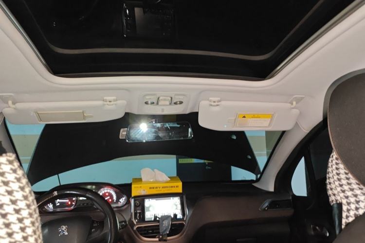 Used Peugeot 2008 2014 1.6L Automatic Fashion Edition Headliner