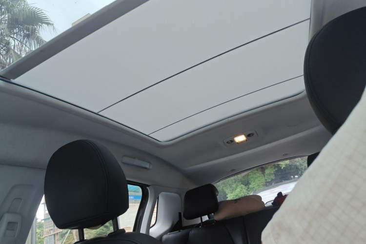 Used Peugeot 2008 2014 1.6L Automatic Fashion Edition Headliner