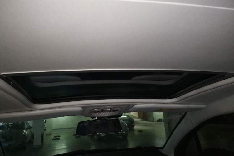 Used Peugeot 2008 2014 1.6L Automatic Fashion Edition Headliner