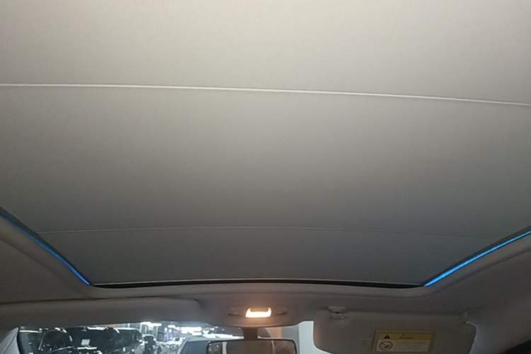 Used Peugeot 2008 2014 1.6L Automatic Fashion Edition Headliner