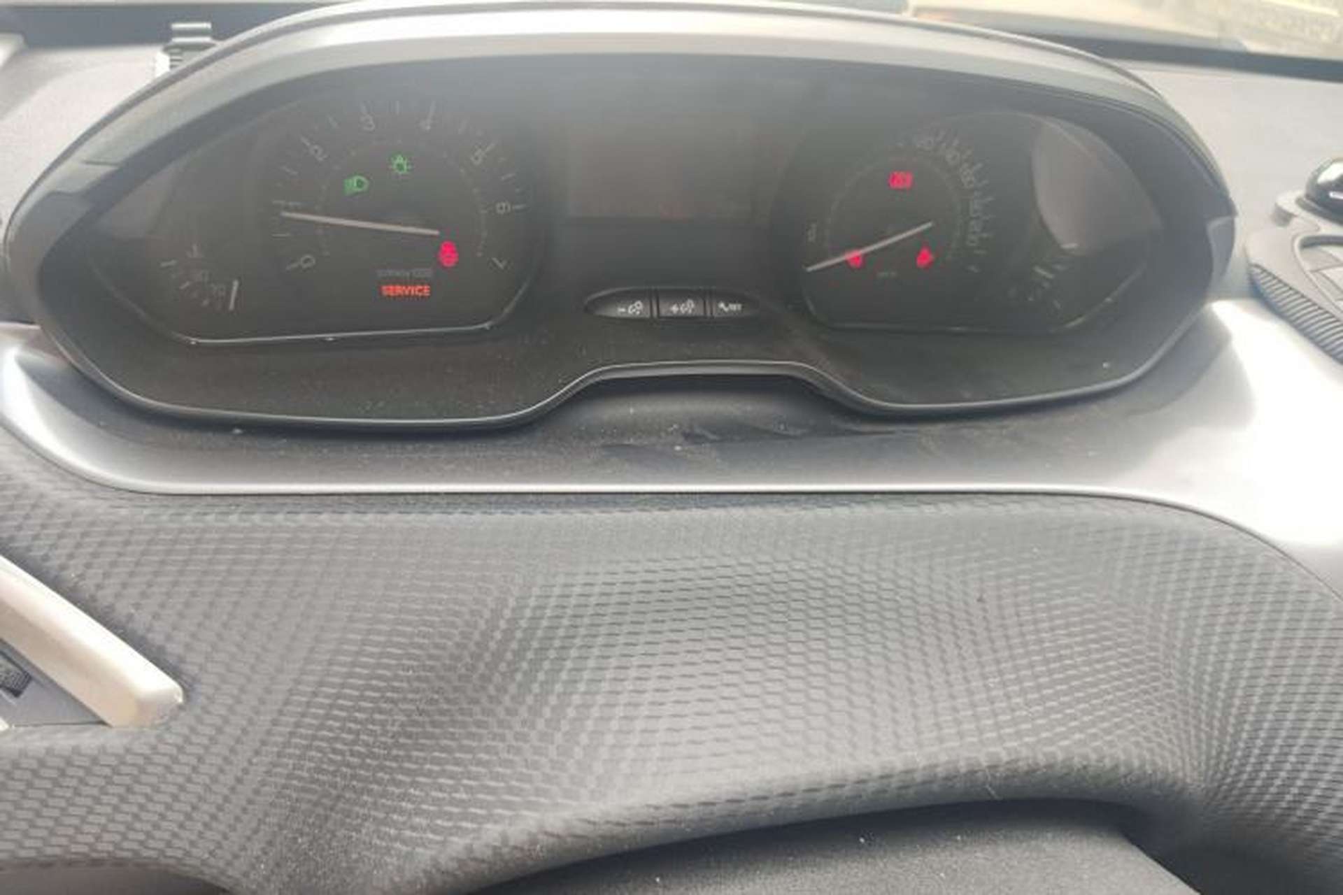 Used Peugeot 2008 2014 1.6L Automatic Trend Edition Instrument Cluster
