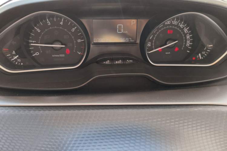 Used Peugeot 2008 2014 1.6L Automatic Fashion Edition Instrument Cluster