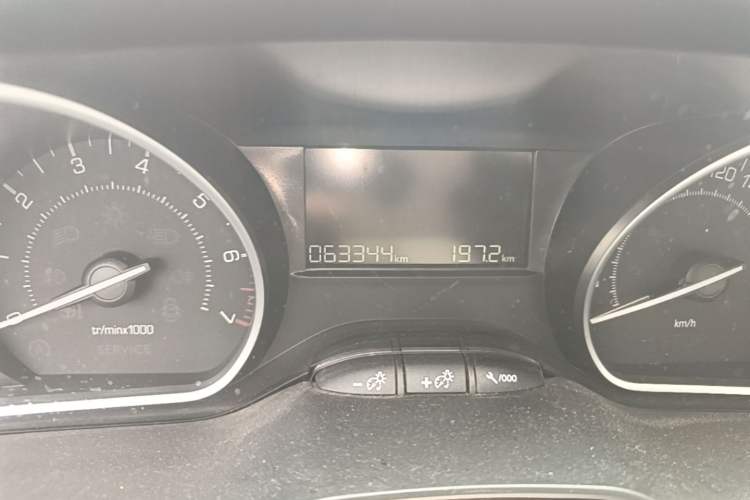 Used Peugeot 2008 2014 1.6L Automatic Fashion Edition Instrument Cluster