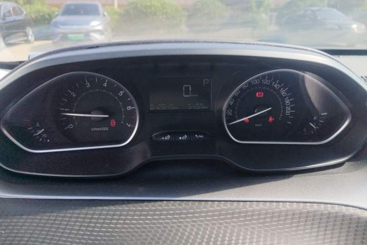 Used Peugeot 2008 2014 1.6L Automatic Fashion Edition Instrument Cluster