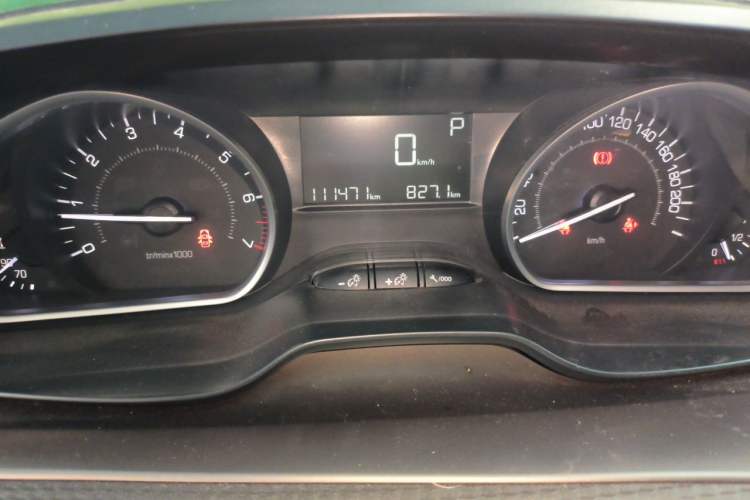 Used Peugeot 2008 2014 1.6L Automatic Fashion Edition Instrument Cluster