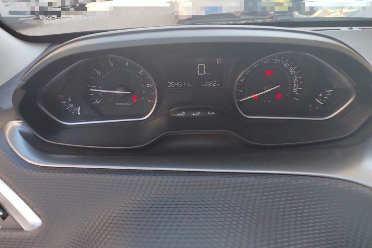 Used Peugeot 2008 2014 1.6L Automatic Fashion Edition Instrument Cluster