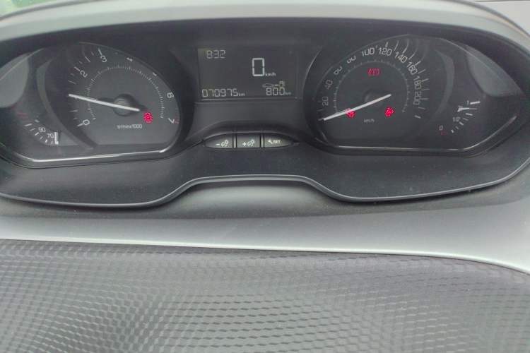 Used Peugeot 2008 2014 1.6L Manual Trend Edition Instrument Cluster