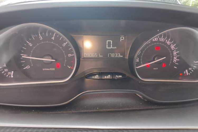 Used Peugeot 2008 2014 1.6L Automatic Fashion Edition Instrument Cluster