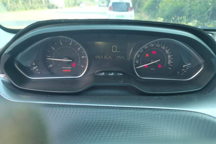 Used Peugeot 2008 2014 1.6L Manual Fashion Edition Instrument Cluster