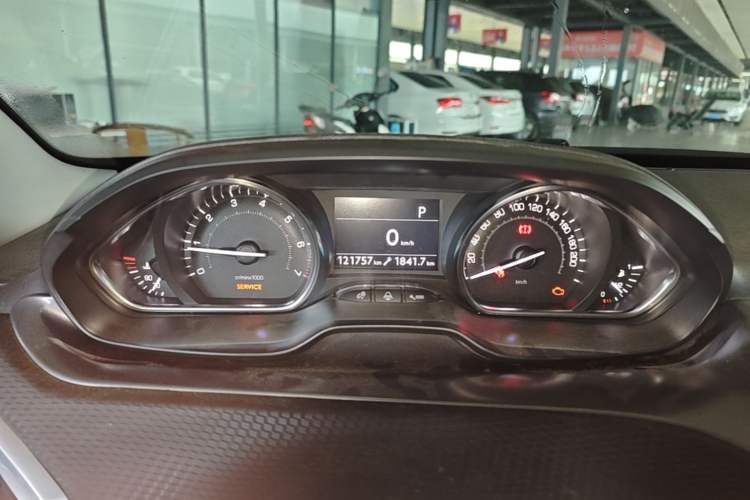 Used Peugeot 2008 2014 1.6L Automatic Navigation Edition Instrument Cluster