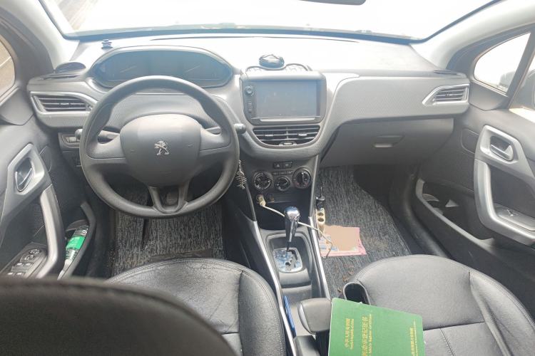 Used Peugeot 2008 2014 1.6L Automatic Trend Edition Interior 2