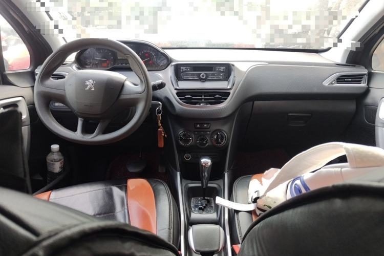 Used Peugeot 2008 2014 1.6L Automatic Trend Edition Interior 2