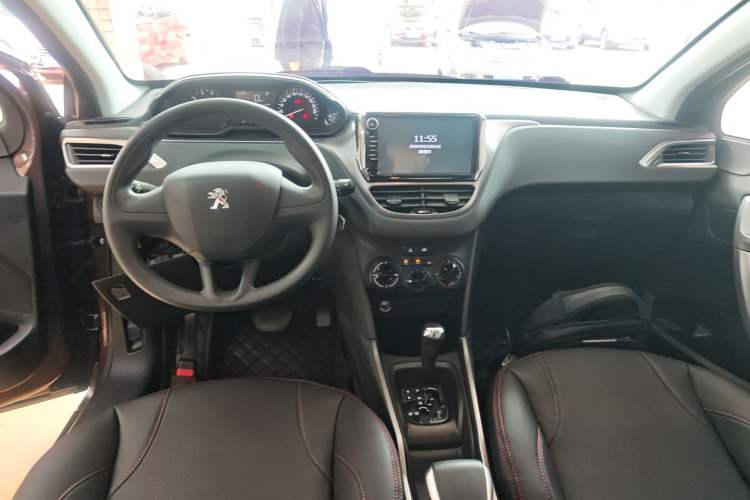 Used Peugeot 2008 2014 1.6L Automatic Trend Edition Interior 2