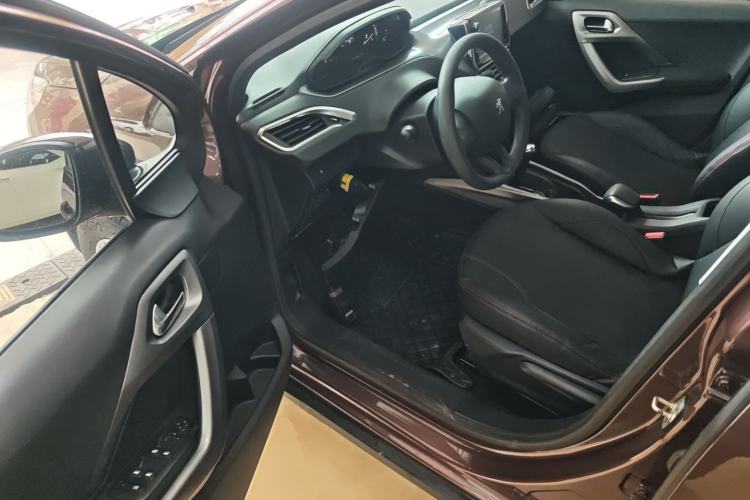 Used Peugeot 2008 2014 1.6L Automatic Trend Edition Interior 3