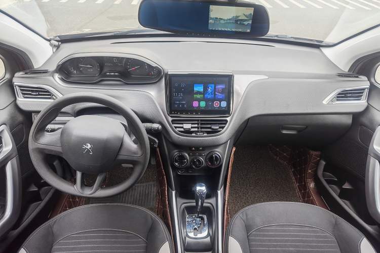 Used Peugeot 2008 2014 1.6L Automatic Trend Edition Interior 3