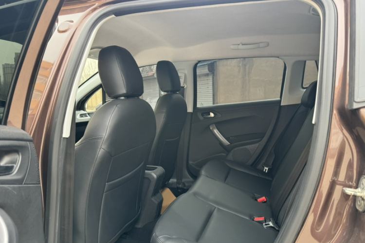 Used Peugeot 2008 2014 1.6L Automatic Trend Edition Interior 4