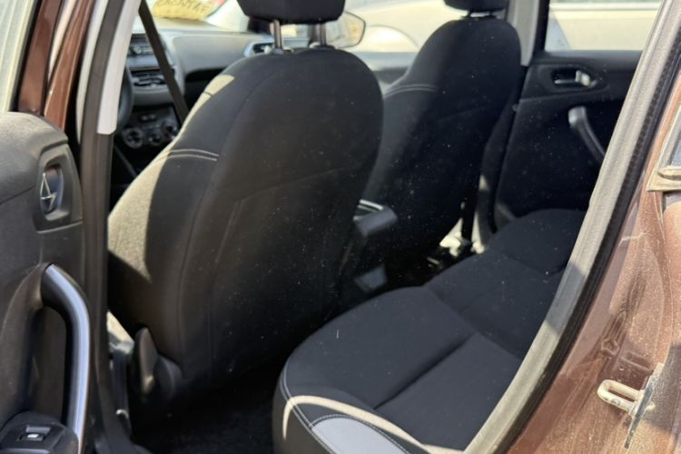 Used Peugeot 2008 2014 1.6L Automatic Trend Edition Interior 6