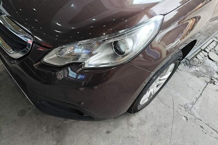 Used Peugeot 2008 2014 1.6L Automatic Trend Edition Left Front Headlight