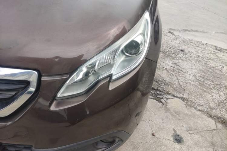 Used Peugeot 2008 2014 1.6L Automatic Trend Edition Left Front Headlight