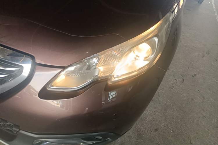Used Peugeot 2008 2014 1.6L Automatic Fashion Edition Left Front Headlight