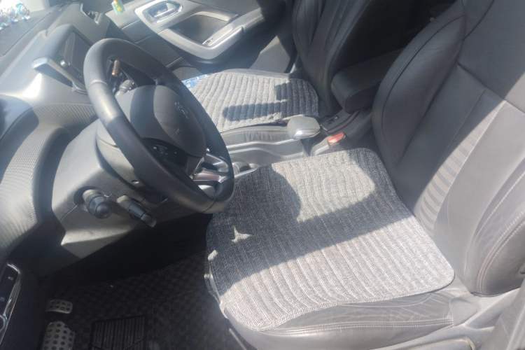 Used Peugeot 2008 2014 1.6L Automatic Navigation Edition Left Front Seat