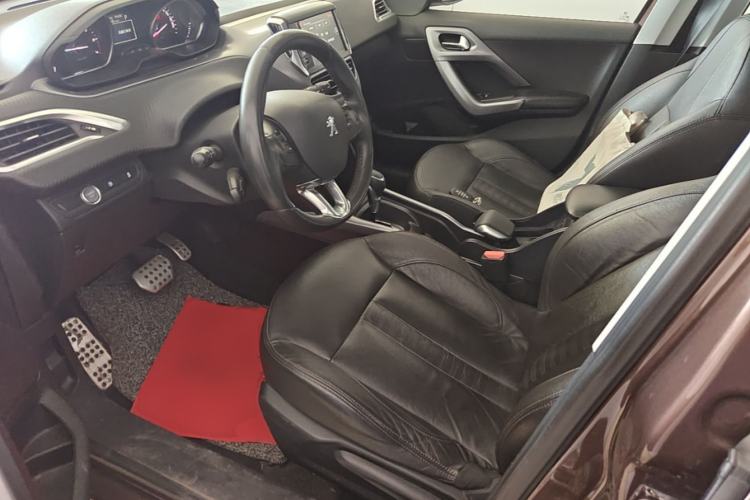 Used Peugeot 2008 2014 1.6L Automatic Navigation Edition Left Front Seat