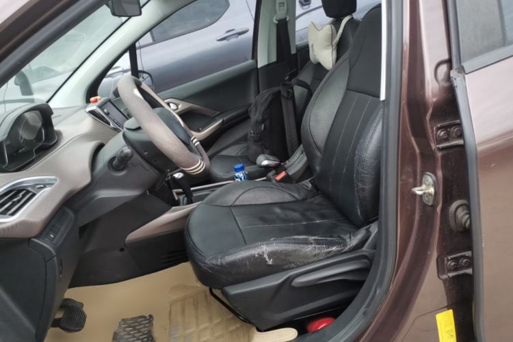 Used Peugeot 2008 2014 1.6L Automatic Fashion Edition Left Front Seat
