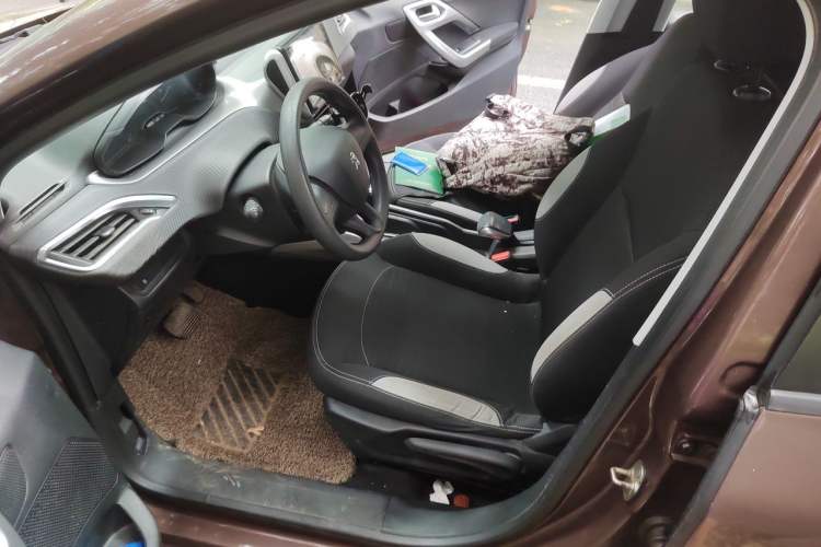 Used Peugeot 2008 2014 1.6L Automatic Trend Edition Left Front Seat