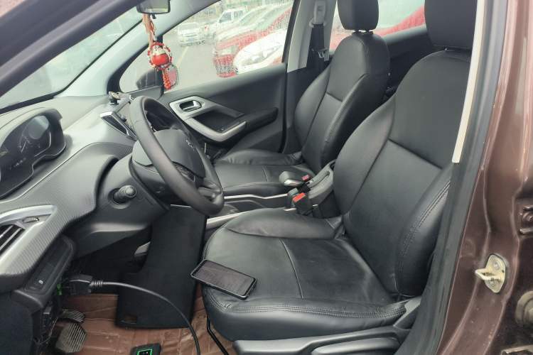 Used Peugeot 2008 2014 1.6L Automatic Excellence Edition Left Front Seat