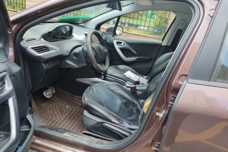 Used Peugeot 2008 2014 1.6L Automatic Fashion Edition Left Front Seat