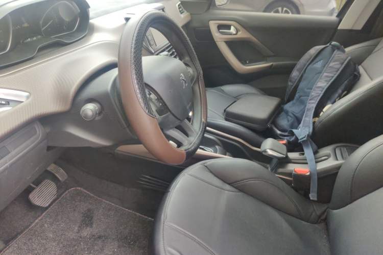 Used Peugeot 2008 2014 1.6L Automatic Fashion Edition Left Front Seat
