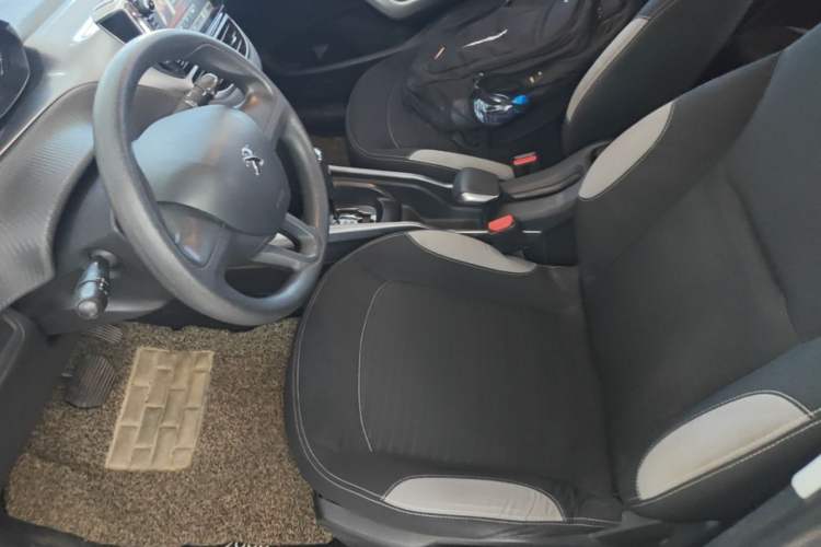 Used Peugeot 2008 2014 1.6L Automatic Trend Edition Left Front Seat