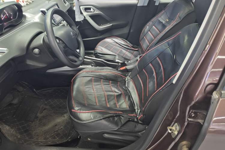 Used Peugeot 2008 2014 1.6L Automatic Fashion Edition Left Front Seat