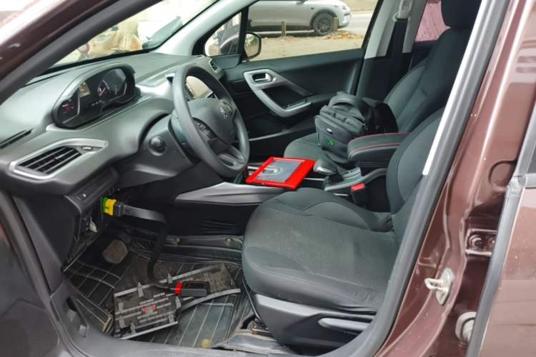 Used Peugeot 2008 2014 1.6L Automatic Fashion Edition Left Front Seat