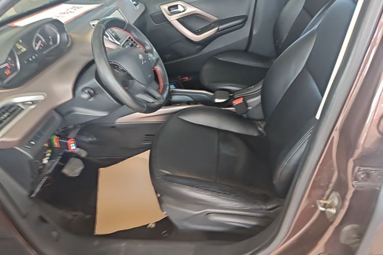 Used Peugeot 2008 2014 1.6L Automatic Fashion Edition Left Front Seat