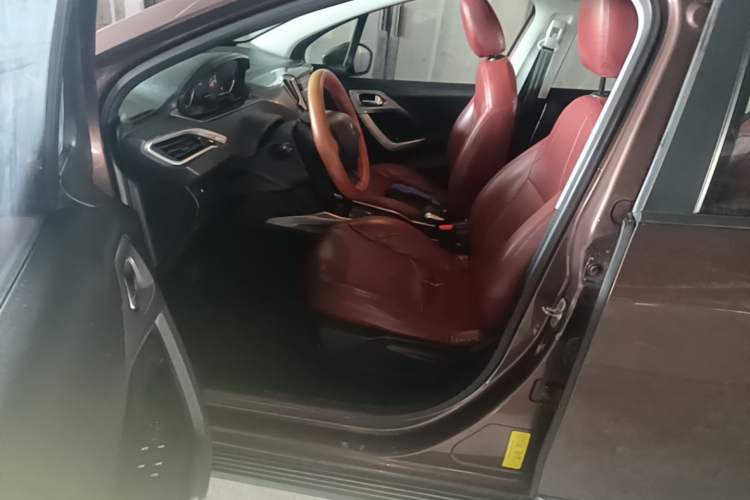 Used Peugeot 2008 2014 1.6L Automatic Fashion Edition Left Front Seat