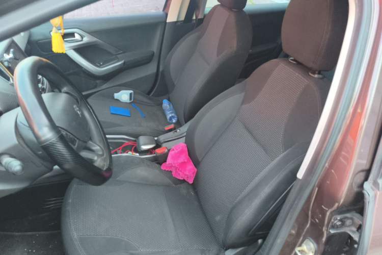 Used Peugeot 2008 2014 1.6L Automatic Fashion Edition Left Front Seat