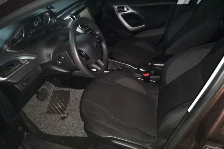 Used Peugeot 2008 2014 1.6L Automatic Fashion Edition Left Front Seat