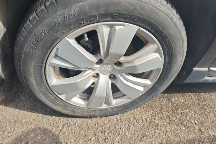 Used Peugeot 2008 2014 1.6L Automatic Fashion Edition Left Front Wheel Hub